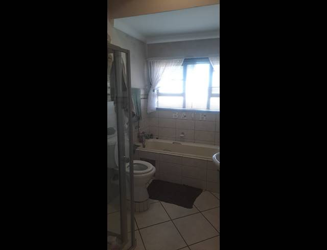 2 BEDROOM TOWNHOUSE FOR SALE IN WATERVAL EAST